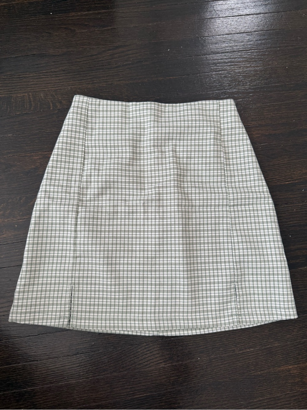 Classic Plaid Mini Skirt in Light Green and White